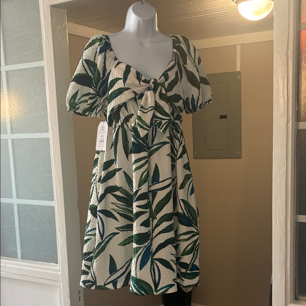 Time and Tru Green Leaf Print Mini Dress